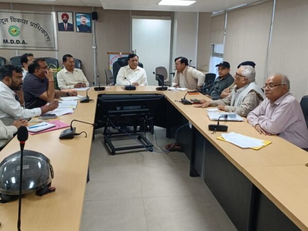 आढ़त बाजार का पुनर्विकास देहरादून शहर की ट्रैफिक व्यवस्था को सुव्यवस्थित करेगा- एमडीडीए उपाध्यक्ष बंशीधर तिवारी