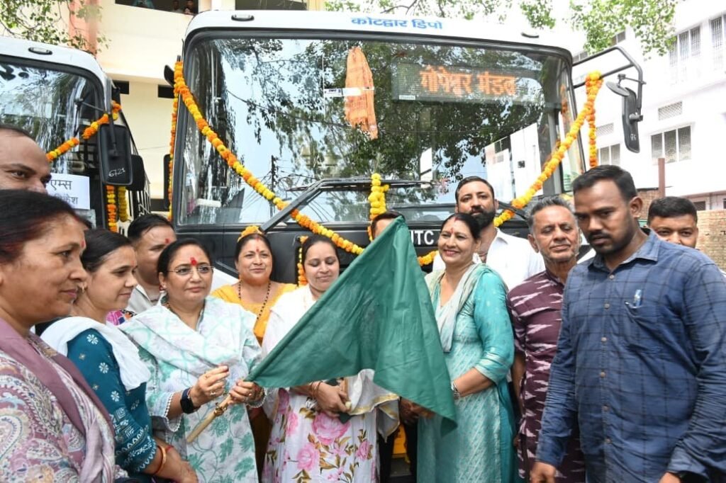 कोटद्वार-गोपेश्वर एवं कोटद्वार-ऋषिकेश एम्स के लिए 2 रोडवेज बस सेवा का शुभारंभ