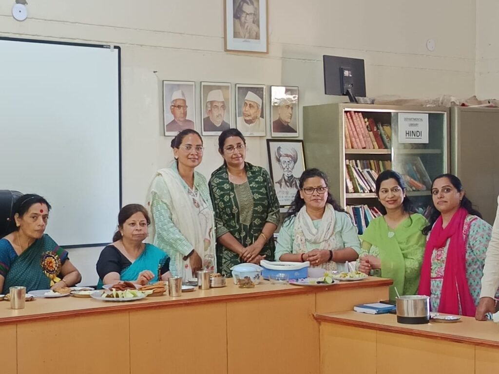 भक्त दर्शन राजकीय स्नातकोत्तर महाविद्यालय जयहरीखाल में गढ़भोज दिवस का आयोजन